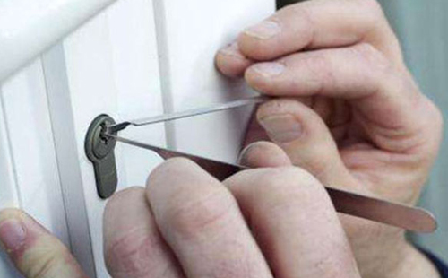 潍坊汽车开锁电话（修锁换锁芯公司）