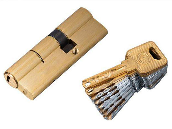 揭阳开锁公司（防盗门换锁）